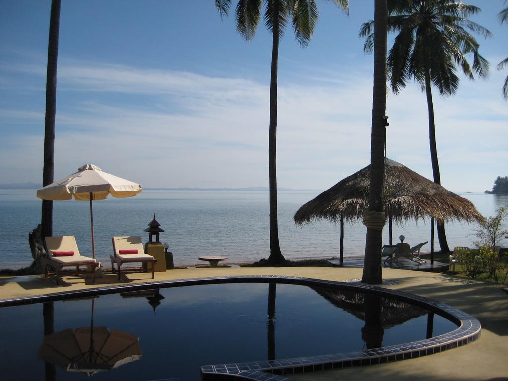 Amber Sands Beach Resort Koh Chang Exterior foto